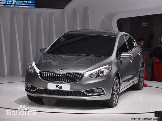 K3 Kia Subcompact Car 4 cửa Sedan Với màn hình cảm ứng độ phân giải cao